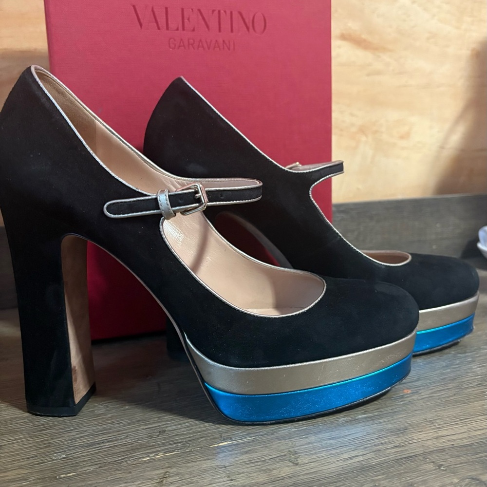 Valentino Garavani Black and Blue Mary Jane Heels